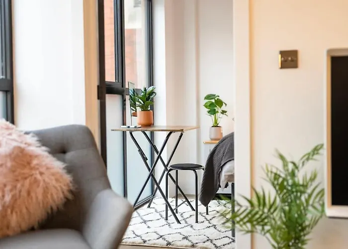 The Upside Down Eco House - Free Parking With No Height Restrictions Σπίτι διακοπών *