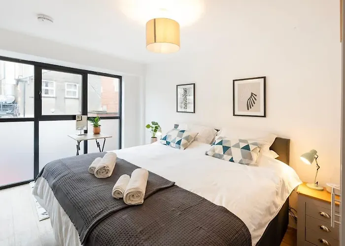 The Upside Down Eco House - Free Parking With No Height Restrictions Σπίτι διακοπών